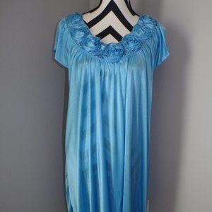 NWT Ladies Blue Rosette 1X 18/20 Nightgown